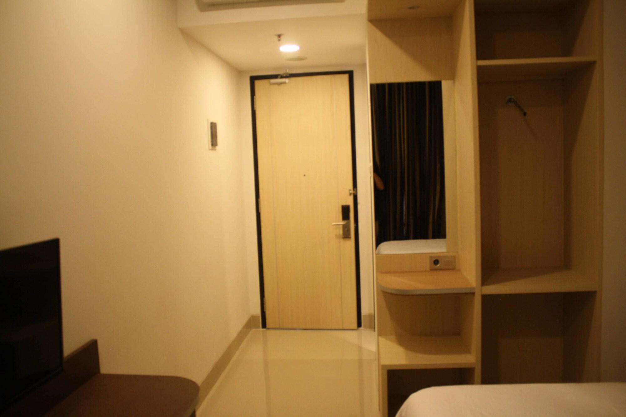 Sparks Odeon Sukabumi, Artotel Curated Ngoại thất bức ảnh