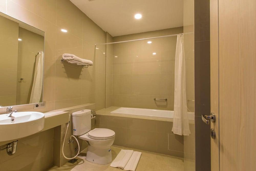 Sparks Odeon Sukabumi, Artotel Curated Ngoại thất bức ảnh
