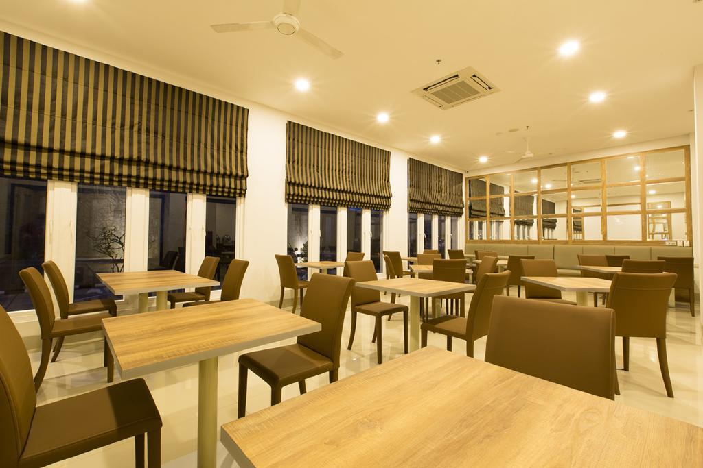 Sparks Odeon Sukabumi, Artotel Curated Ngoại thất bức ảnh